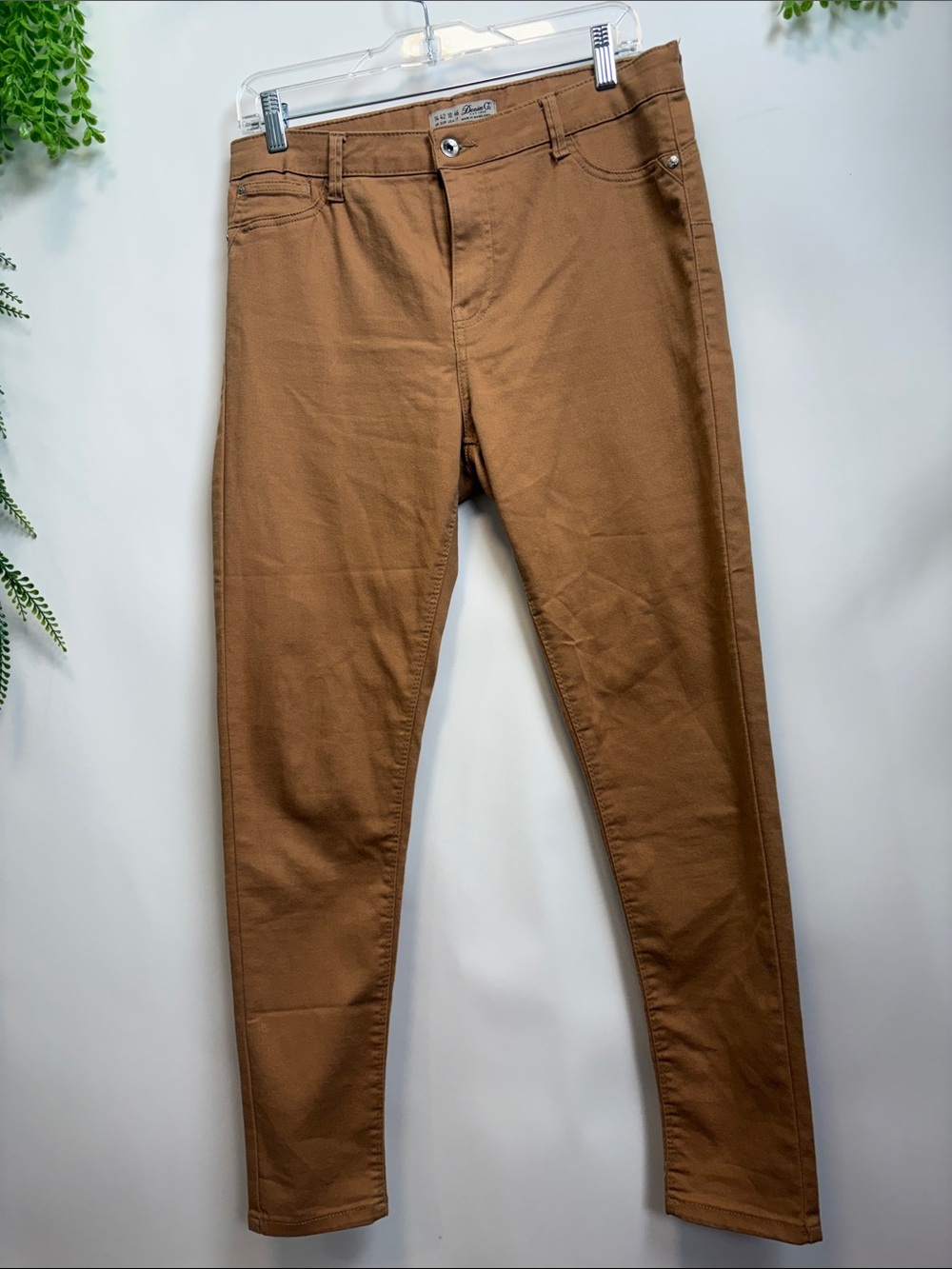 Denim&Co Women’s Skinny Jeans in Brown